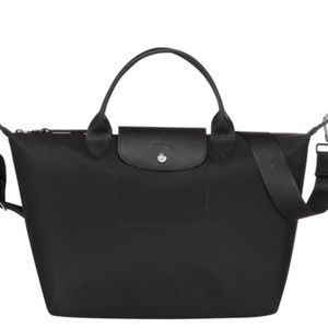 Longchamp Pliage Nèo top handle, shoulder/crossbody bag. Black w/ silver accents